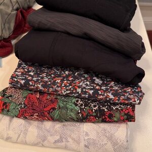 6 pairs of lululemon leggings
